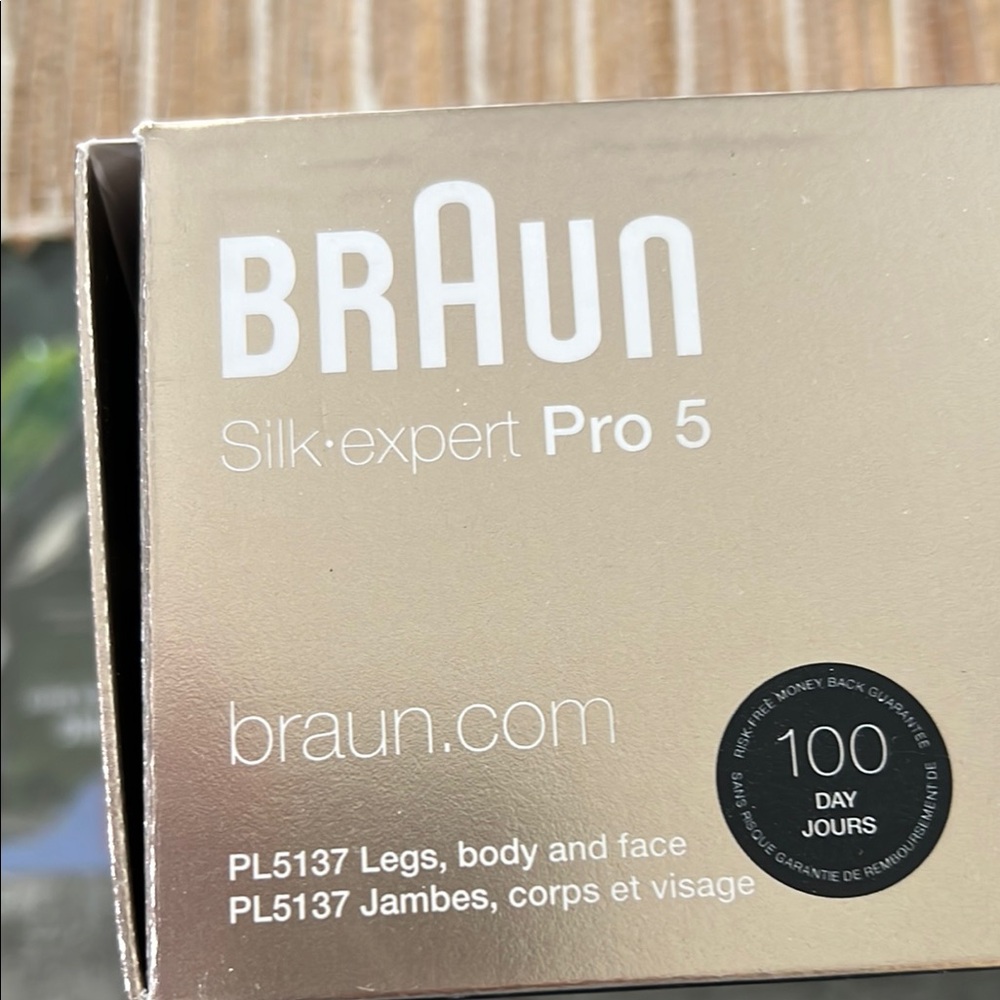 Braun Silk-expert Pro 5 IPL Hair Removal Device - Picture 3 of 6
